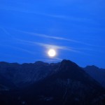 Mond über den Allgäuer Alpen bei Oberstdorf