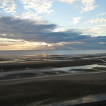 Strand und Irische See im englischen Blackpool in der Abenddämmerung