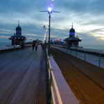 Pier in Blackpool (England) in der Abenddämmerung