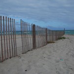 Zaun am Strand von Miami Beach in Florida