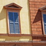 Fensterläden in Modena (Italien)