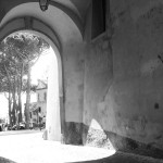 Durchgang in Castel Gandolfo (Italien)
