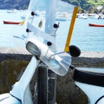 Ein typischer italienischer Motorroller in Ischia Porto