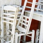 Stühle in Gaios auf Paxos
